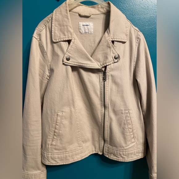 Stylish Jacket - Picture 1 of 4